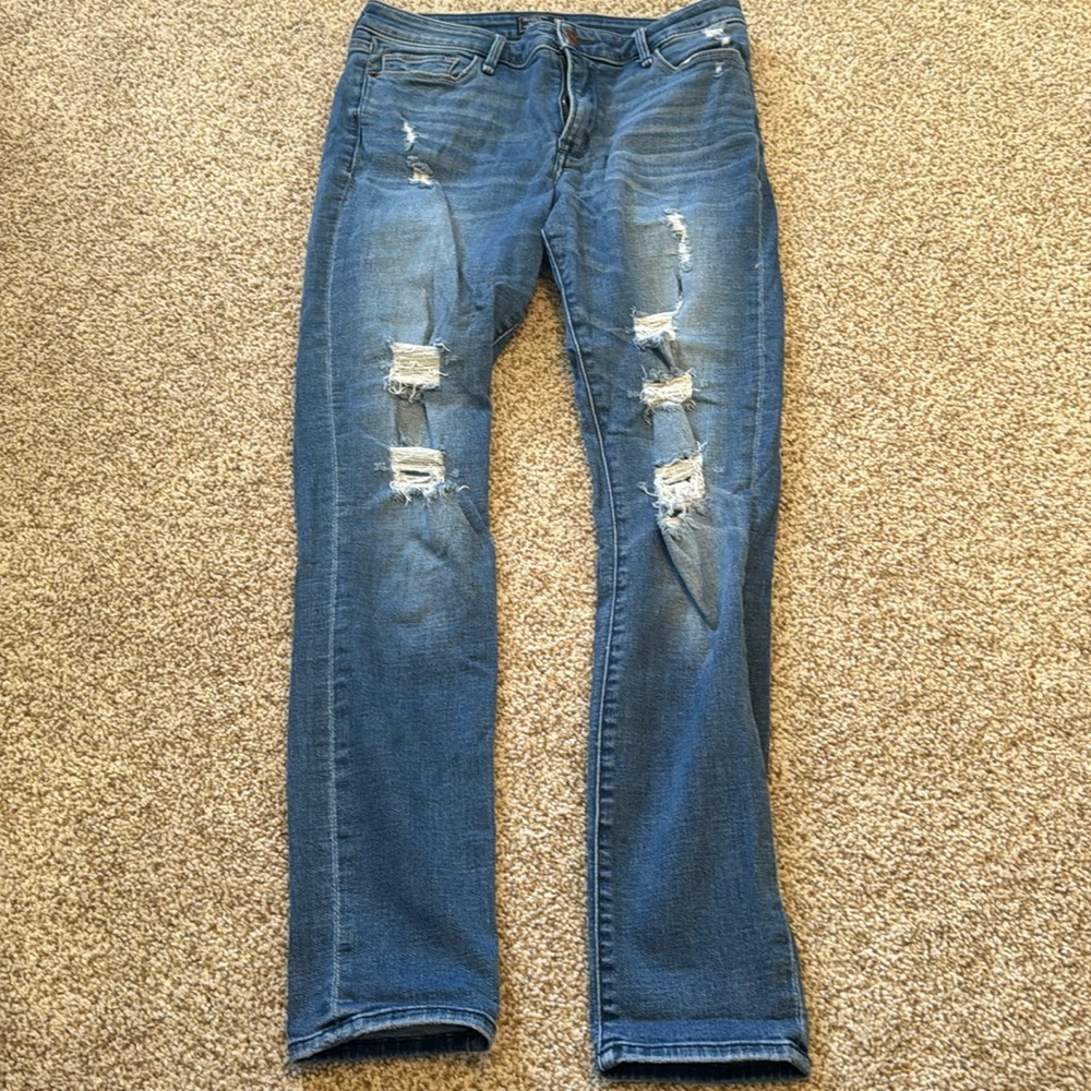A&F low rise super skinny jeans